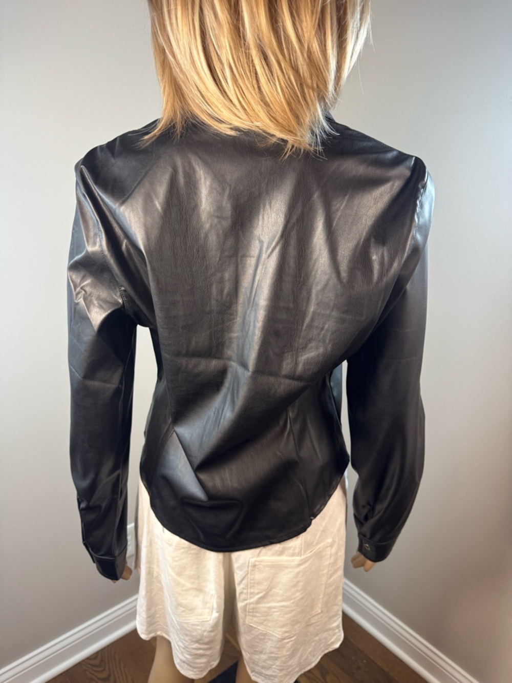 AKIRA Black Faux Leather Button Down Shirt Jacket Vegan Leather Top Size M NW - Picture 6 of 7